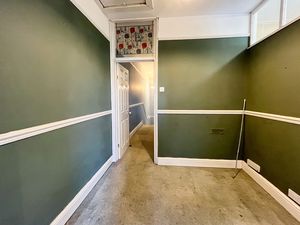 Photo 30- click for photo gallery